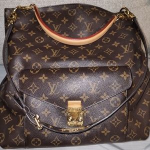 Authentic Louis Vuitton Monogram Metis Hobo Bag